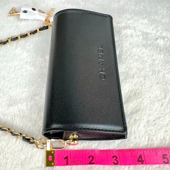 CHANEL black leather sunglass case, clutch or shoulder bag with chain - Picture 13 of 13
